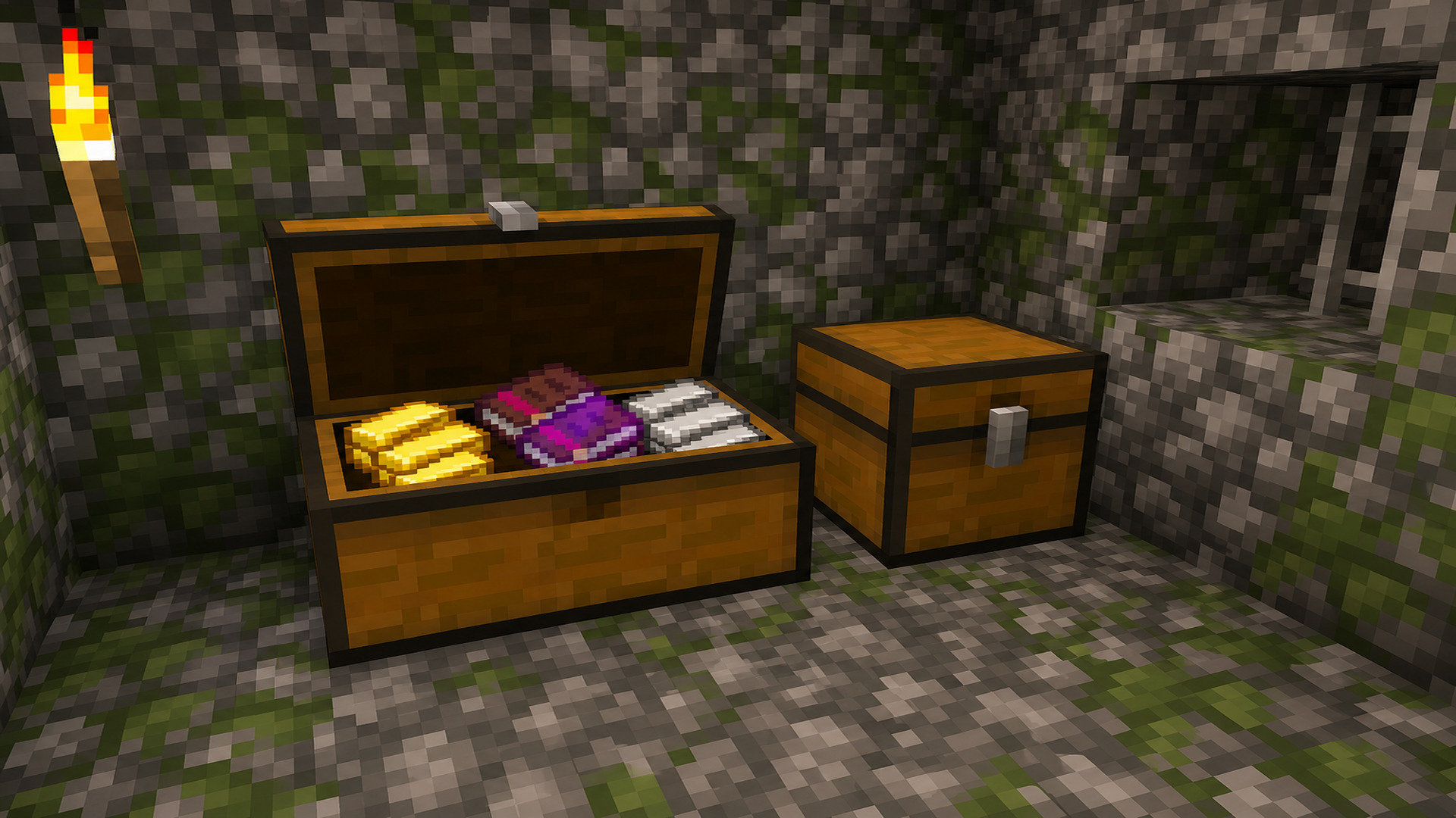 Два сундука с добычей у стены сокровищницы Minecraft